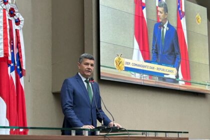 Comandante Dan cobra pagamento de trabalhadores da saúde e liberação de emendas para projetos sociais