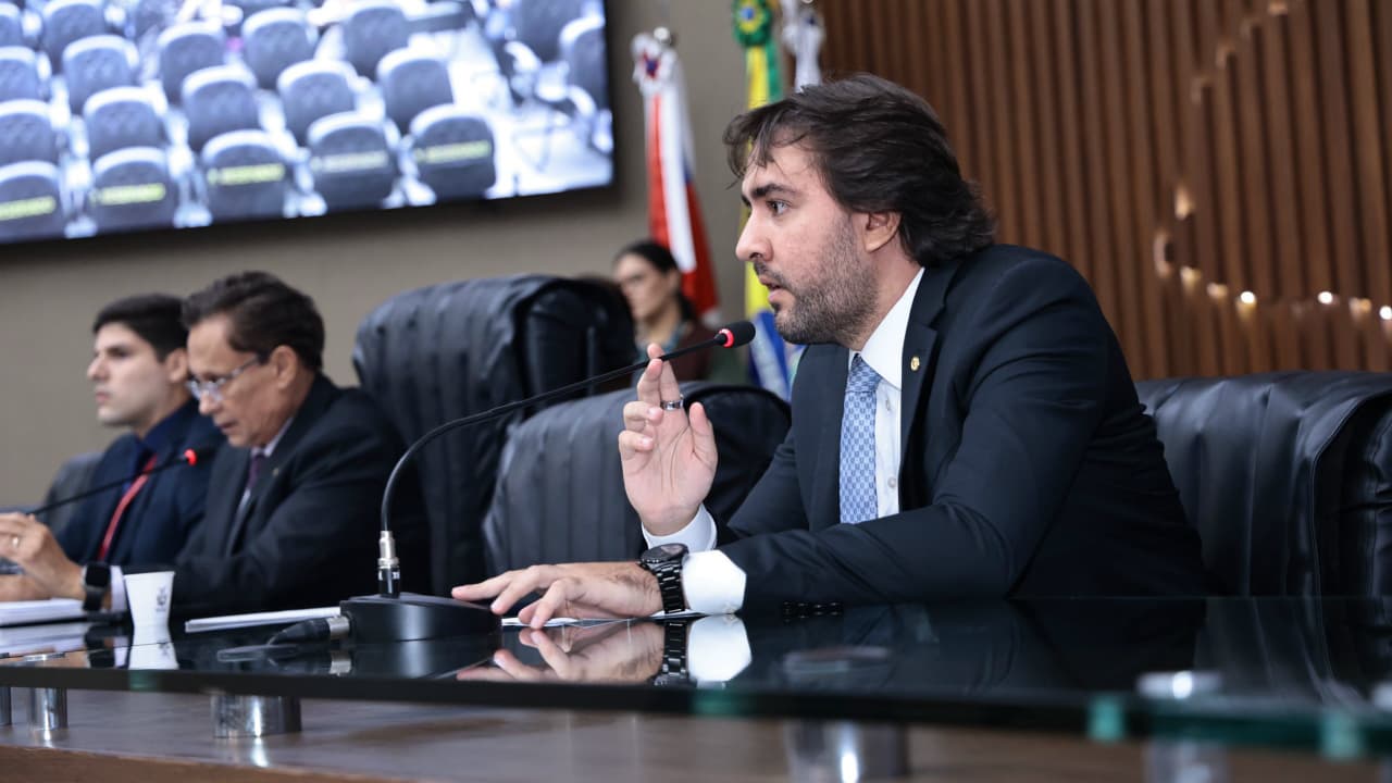 Deputado Thiago Abrahim propõe ampliar acesso ao diagnóstico precoce do autismo no interior do Amazonas