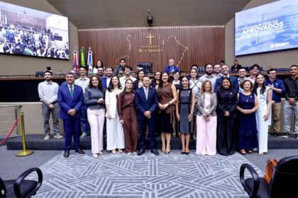 Presidente Adjuto Afonso empossa 25 novos servidores da Assembleia Legislativa