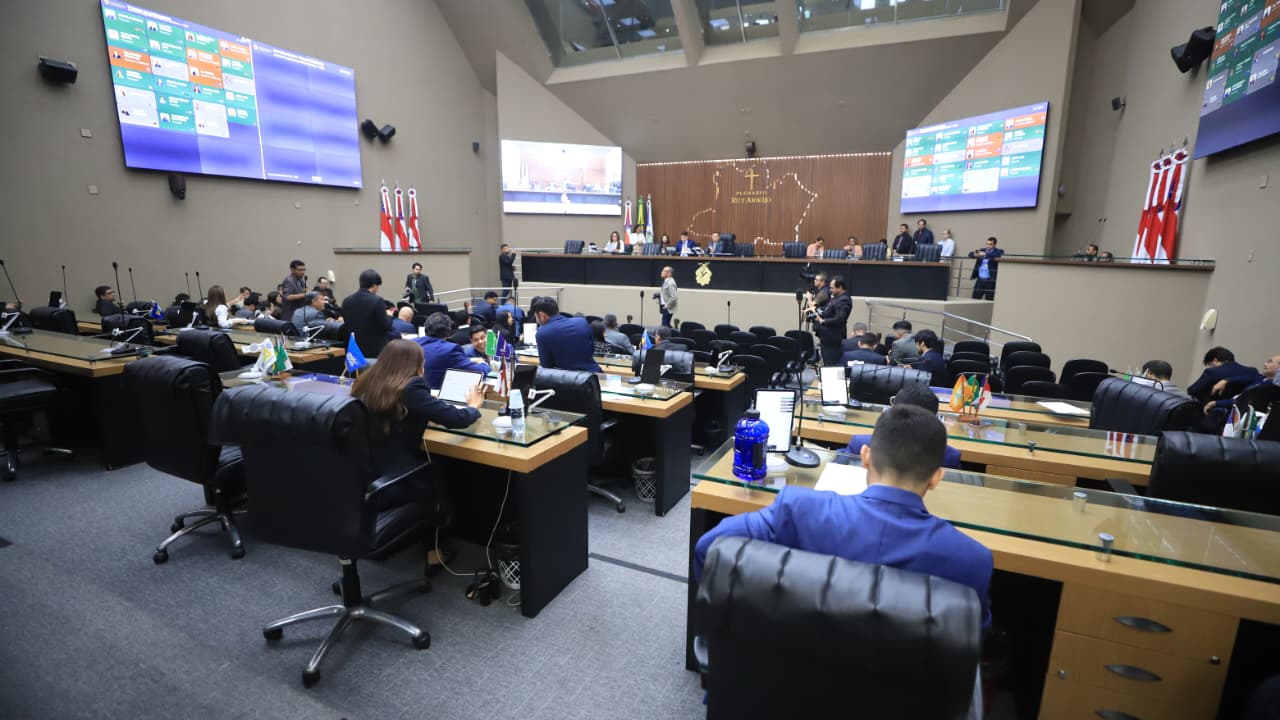 Aleam amplia legislação para enfrentar mudanças climáticas, cheias e vazantes no Amazonas