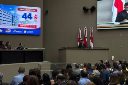 Deputado Sinésio Campos destaca defesa da saúde pública e valorização da vida nos 44 anos do Hemoam