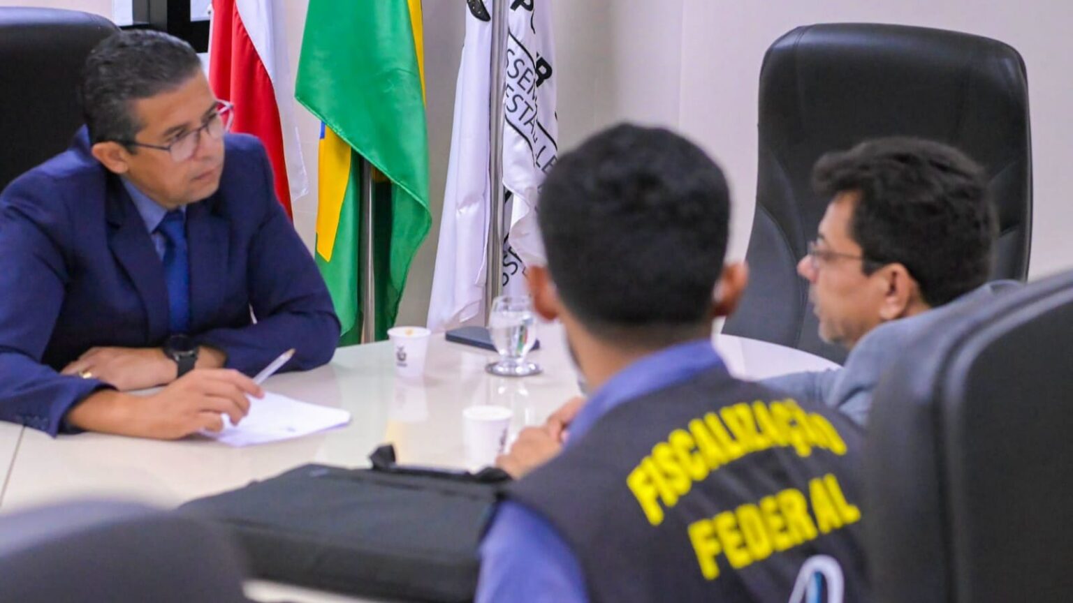 Deputado João Luiz cobra melhorias no serviço de travessia do Igapó-Açu na BR-319