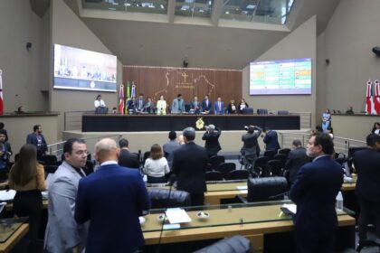 Aleam aprova 20 matérias durante Ordem do Dia e promulga cinco decretos legislativos