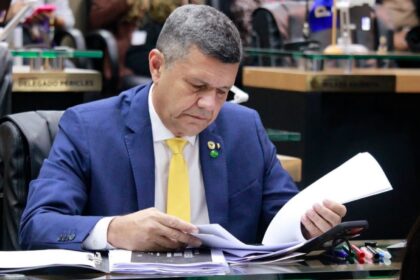 Comandante Dan cobra aplicação da Lei dos Brigadistas após queimadas crescerem 54% no Amazonas