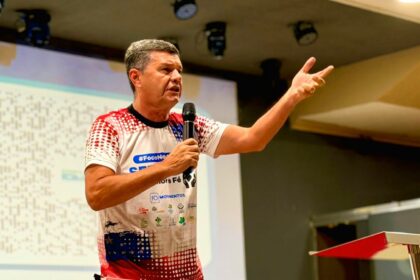 Comandante Dan afirma que crime entra pelos rios e a resposta precisa começar na fronteira