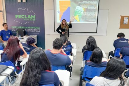 Escola do Legislativo da Aleam aborda cidadania, política e papel dos Poderes com estudantes da rede estadual