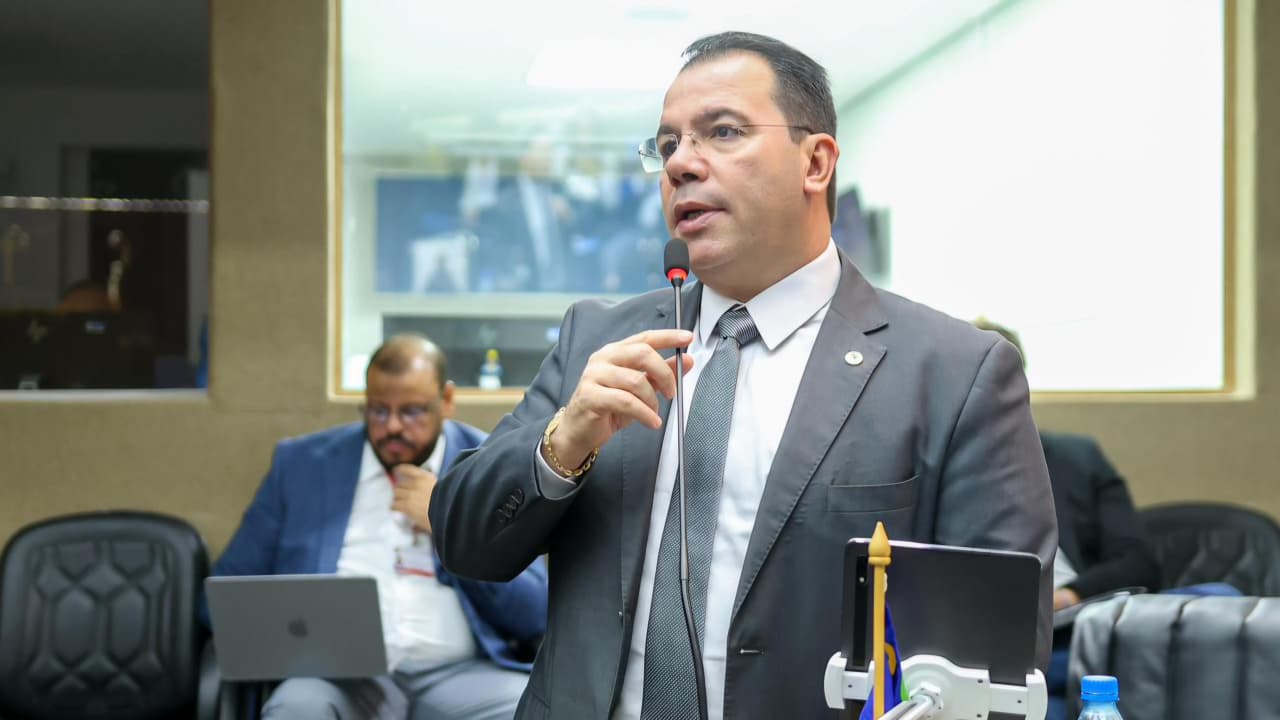Wilker Barreto critica sugestão da Âmbar para uso de ventiladores após Manaus bater recorde de calor