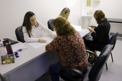 Aleam abre inscrições para a campanha Outubro Rosa com oferta de exames e consultas gratuitas para servidoras