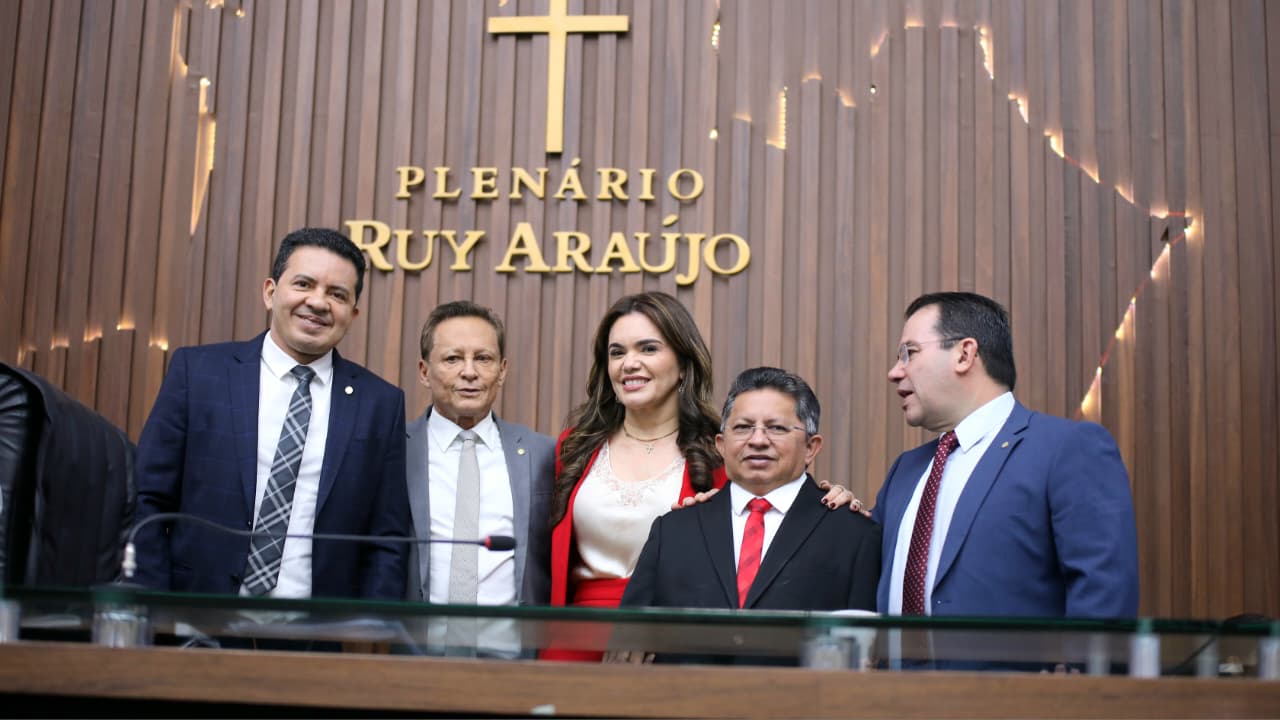 Durante Sessão Ordinária, deputados parabenizam deputada Alessandra Campelo eleita vice-governadora do Amazonas