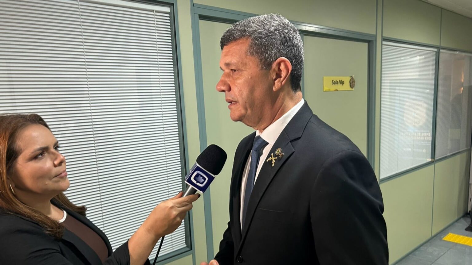 Manaus cercada por fogo e fumaça: Comandante Dan cobra respostas sobre prevenção