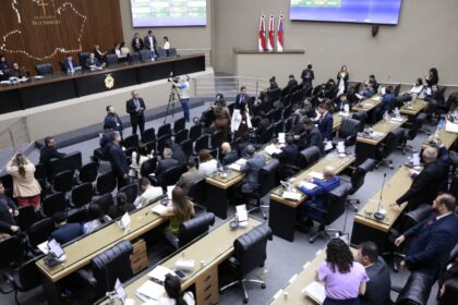 Aleam destaca leis sancionadas em setembro para proteção de crianças, atendimento prioritário e prevenção de doenças