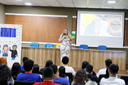 Escola do Legislativo da Aleam divulga programa para segunda quinzena de outubro