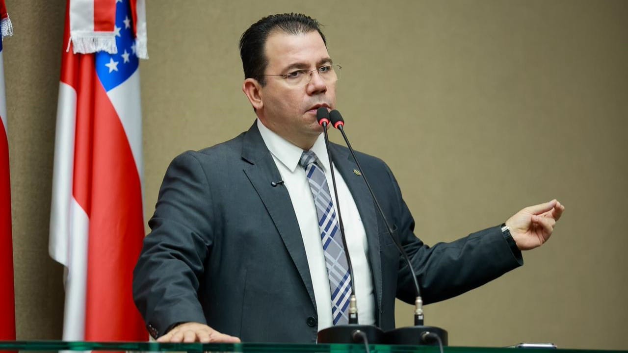 ‘A cada 60 dias, preciso cobrar o Estado’, diz Wilker Barreto sobre salários atrasados de profissionais de saúde em Tabatinga
