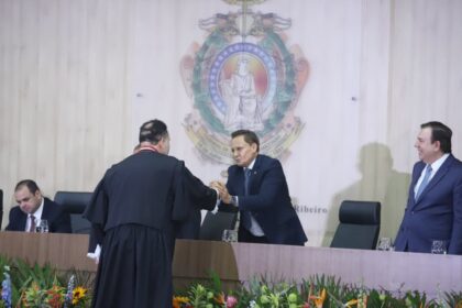 Adjuto Afonso destaca união entre Aleam e TJAM na posse de três novos desembargadores