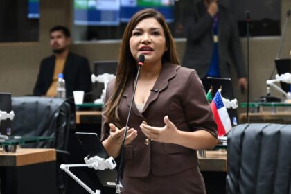 Joana Darc destaca presença feminina na política e se coloca à disposição do governo eleito