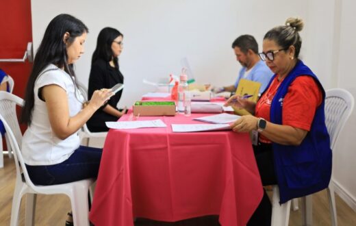 Prevenção e atendimento médico são oferecidos a servidoras da Seminf durante o Outubro Rosa